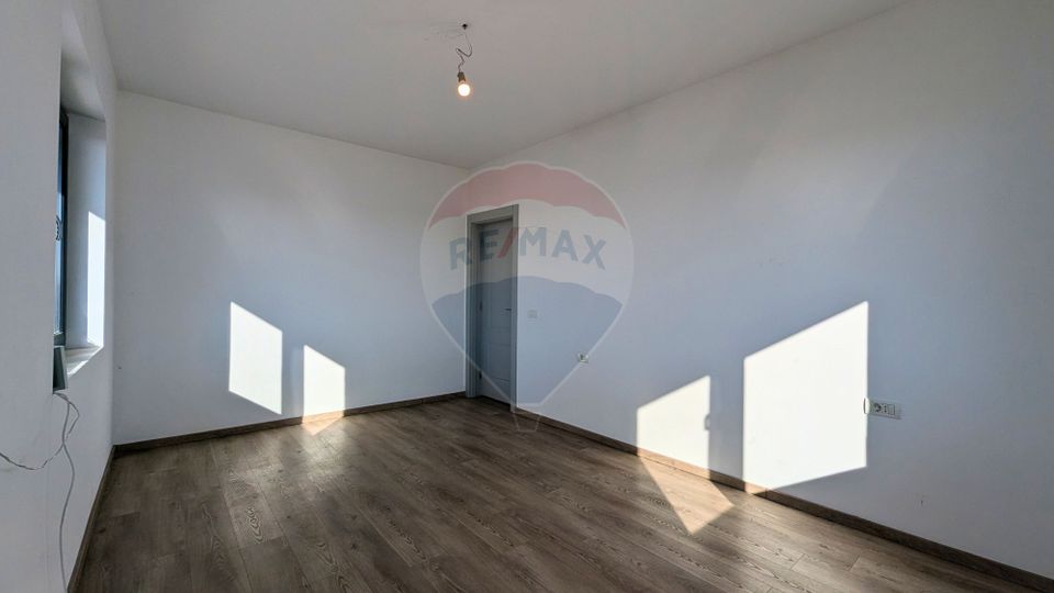 4 room House / Villa for sale