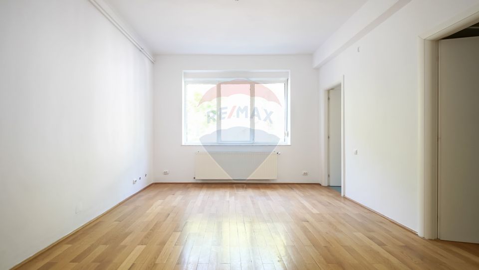 150sq.m Office Space for rent, Centrul Istoric area