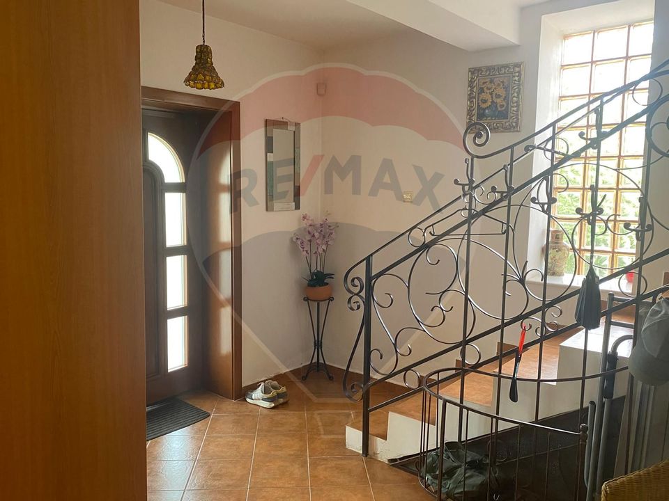 5 room House / Villa for sale, Central area