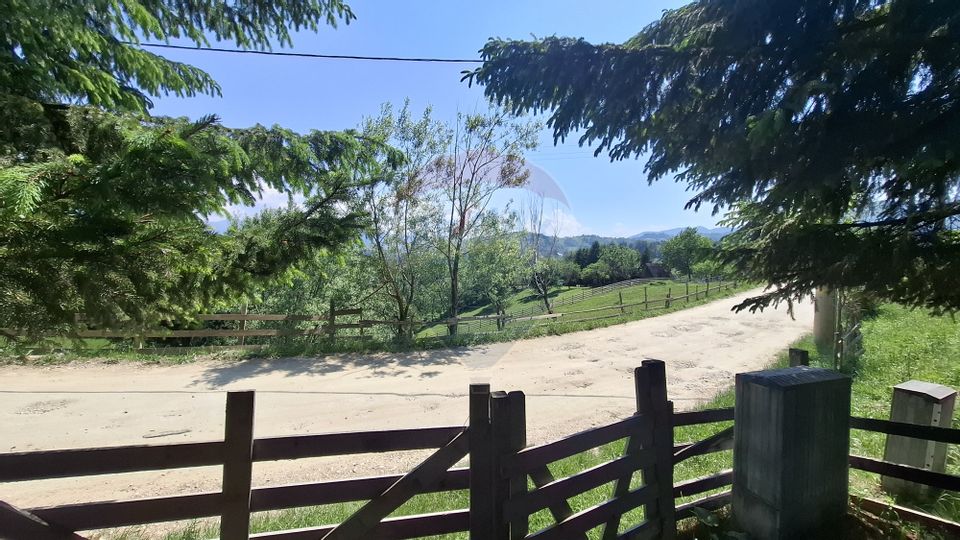 Casă de vacanță in Măgura, la poalele Munților Piatra Craiului