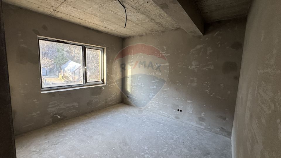 Casă de vânzare în zona Valea Rosie/PARCUL MARE-2025