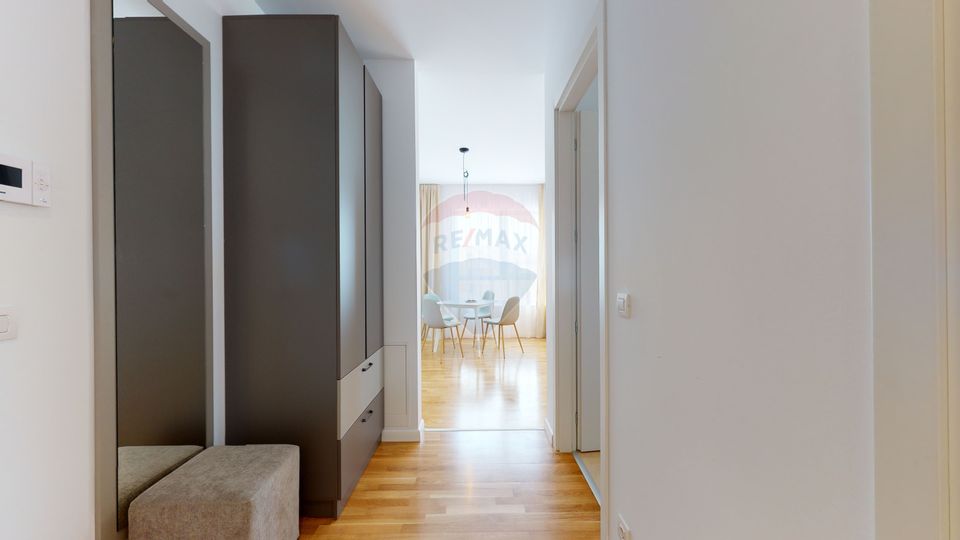 Bright apartment with 2 rooms and parking in Luxuria Domenii Residence