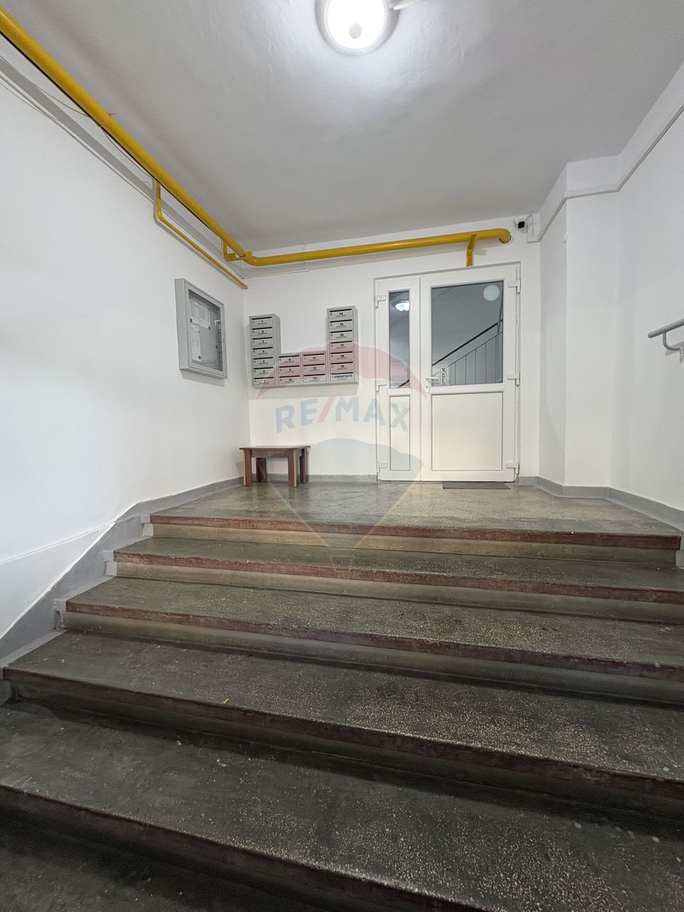 Apartament de vânzare 2 camere central cu vedere la mare