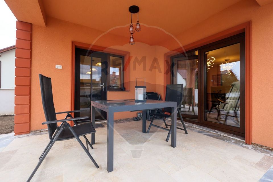 5 room House / Villa for sale