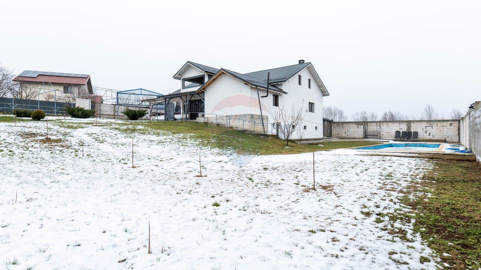 11 room House / Villa for sale