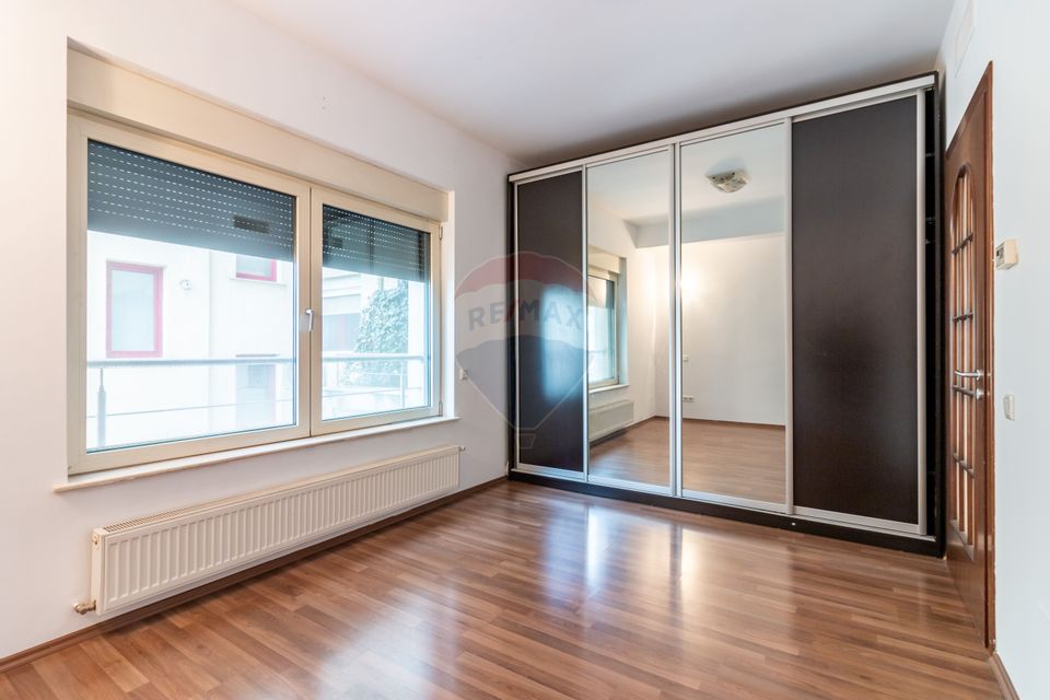 Sale | apartment | 4 bedrooms | 163 sqm | Dorobanti | parking