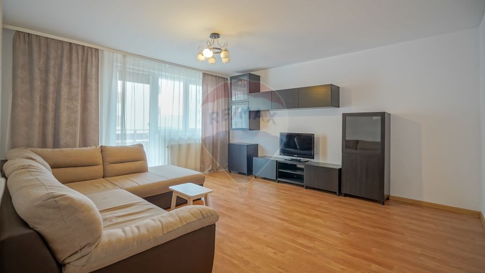 3 room Apartment for rent, Tractorul area