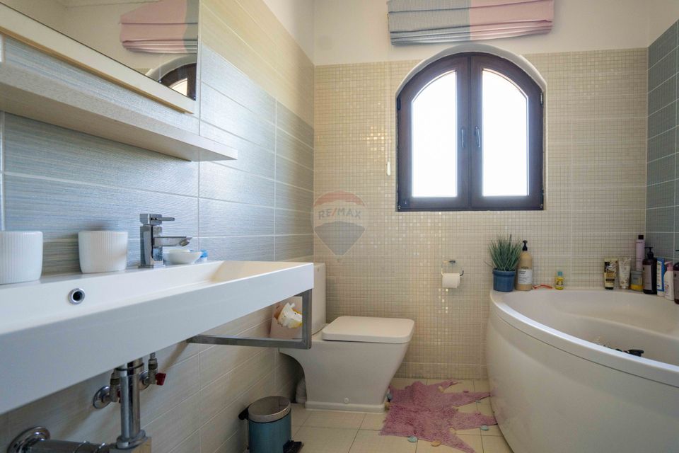 5 room House / Villa for sale, Dealuri Oradea area