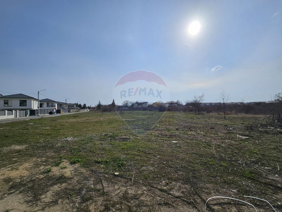 Land 5,325sqm Otopeni / Strada Grivita