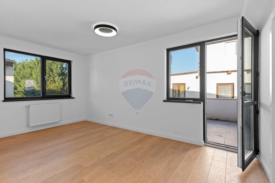 Vilă superba Cernica | vedere la padure si lac | finisaje moderne