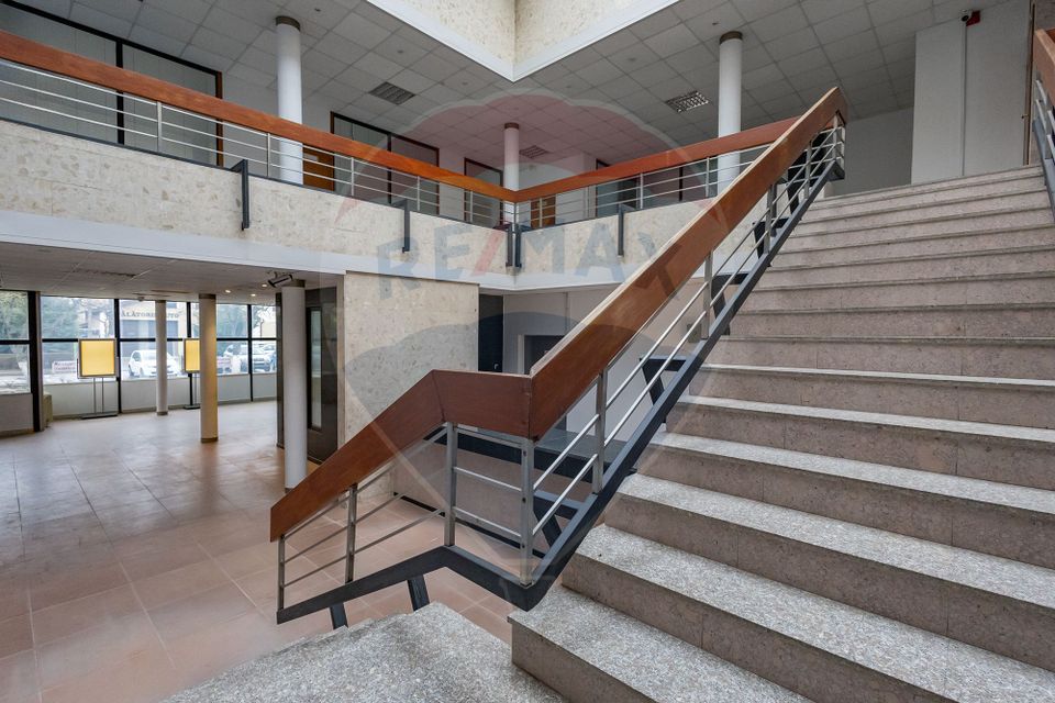 Spațiu comercial ultracentral în Jimbolia – 1.048 mp utili