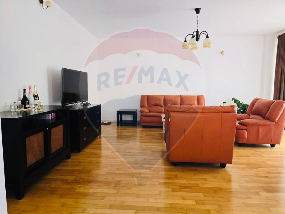 4 room Apartment for sale, Stefan cel Mare area