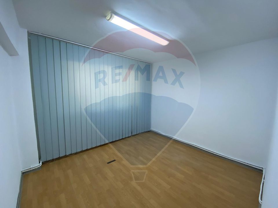 62.99sq.m Commercial Space for rent, Alexandru cel Bun area