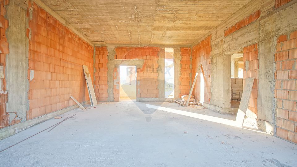 Vilă cu 3 camere, la roșu | Proiect modern – Poiana Craitelor