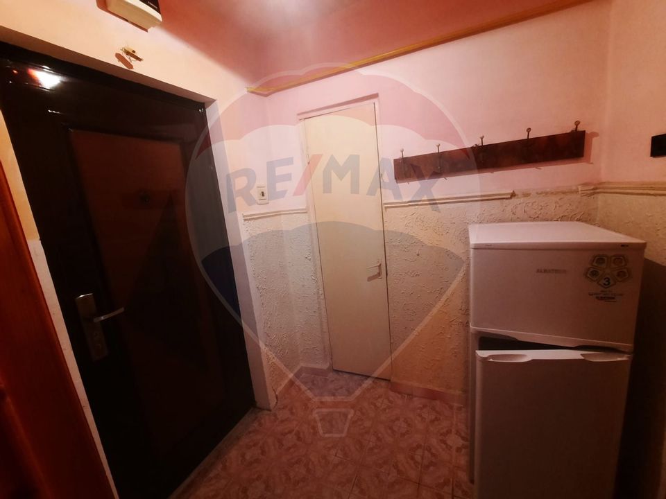 Apartament cu 3 camere în zona Sud