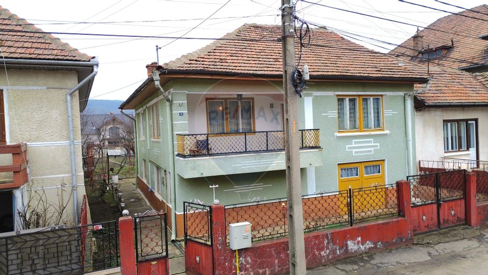 4 room House / Villa for sale, Central area