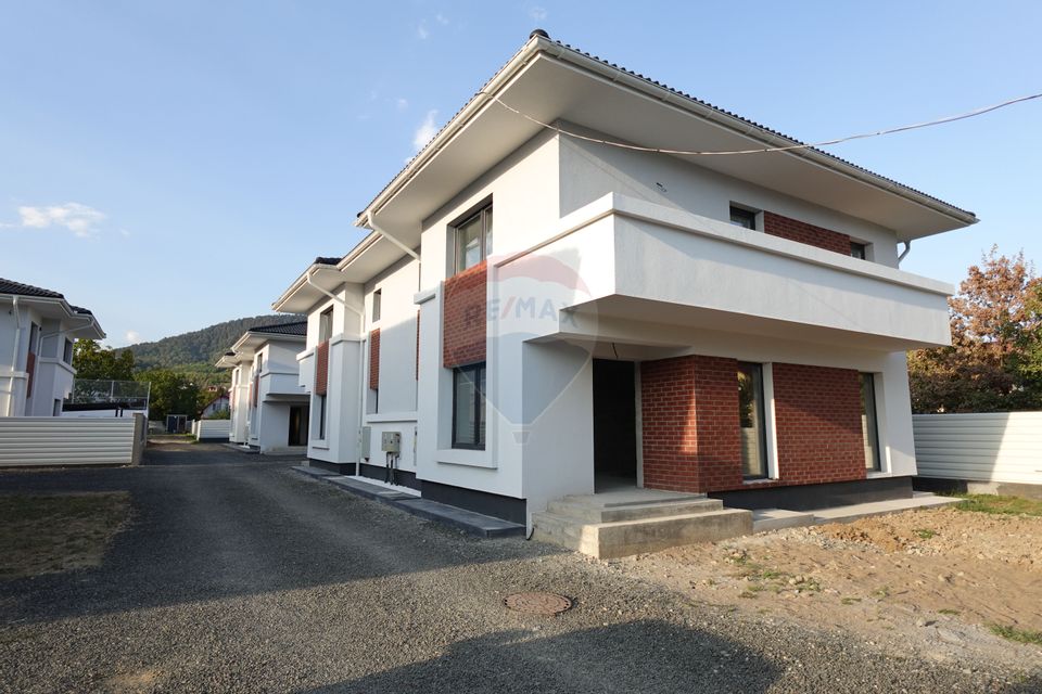 4 room House / Villa for sale, Independentei area