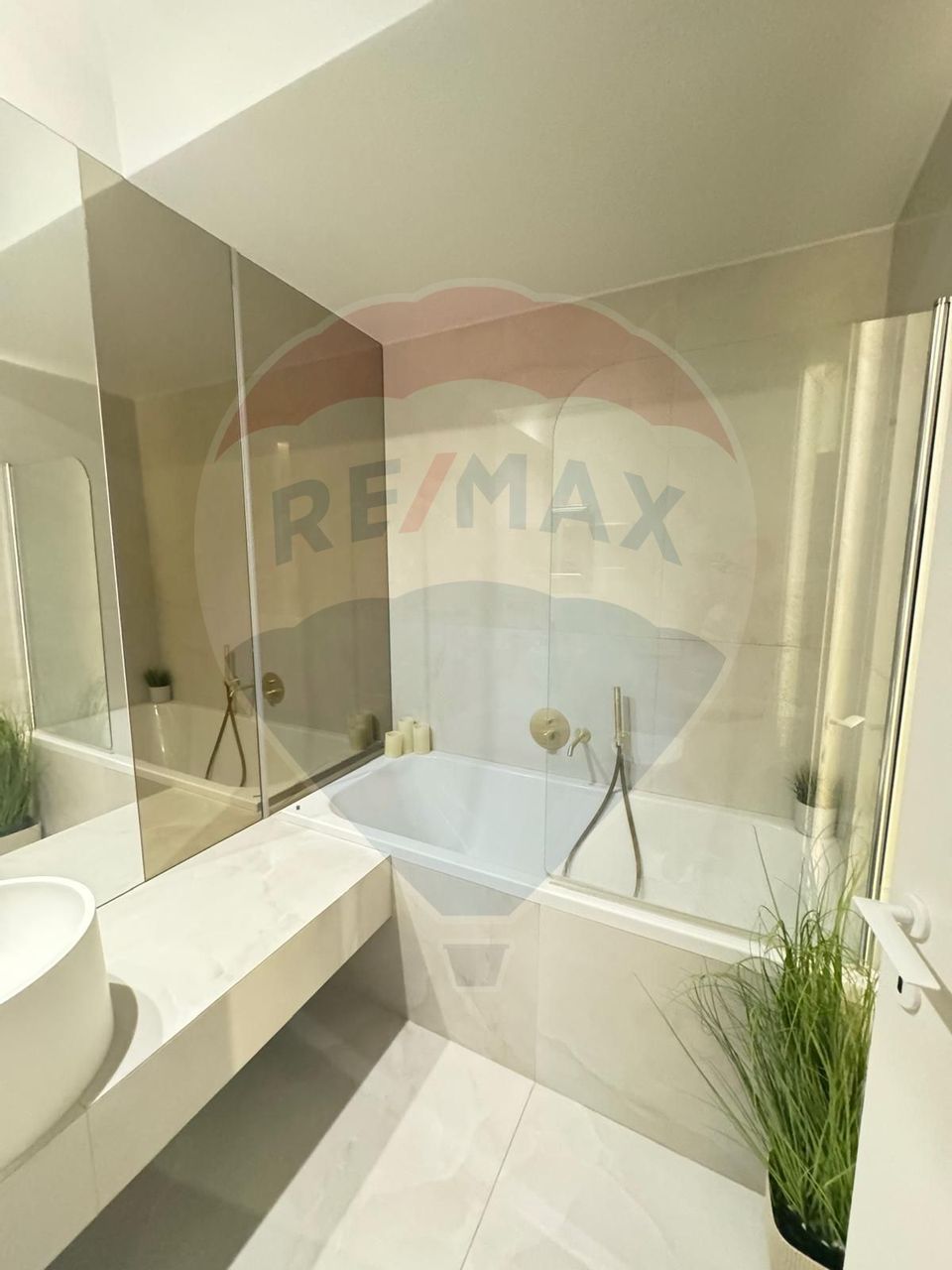 2 room Apartment for rent, Pipera area