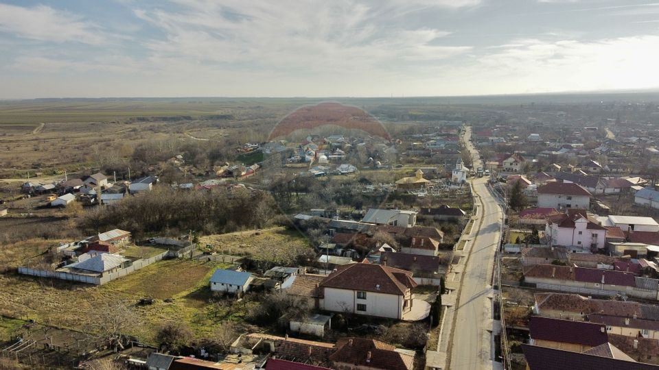 Casă / Vilă cu 11 camere de vânzare
