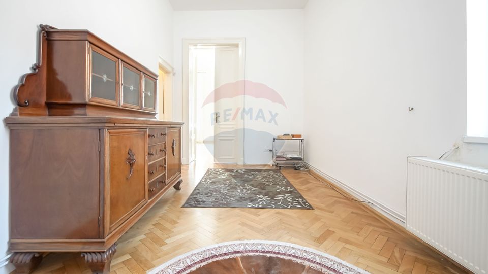 Apartament de închiriat in Centrul Istoric, pretabil regim hotelier