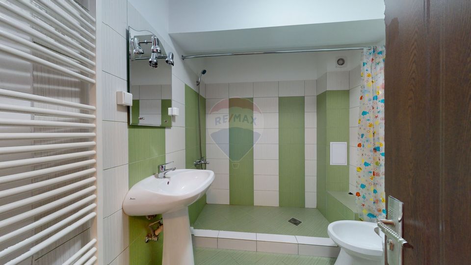 Casă de vacanță/Pensiune | Bran | 728 mp curte