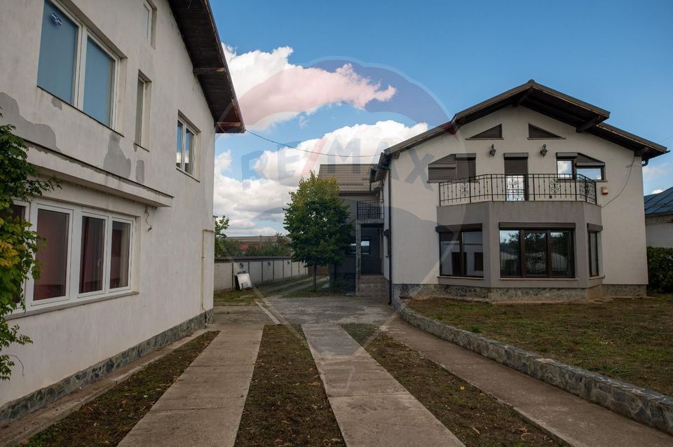 5 room House / Villa for sale