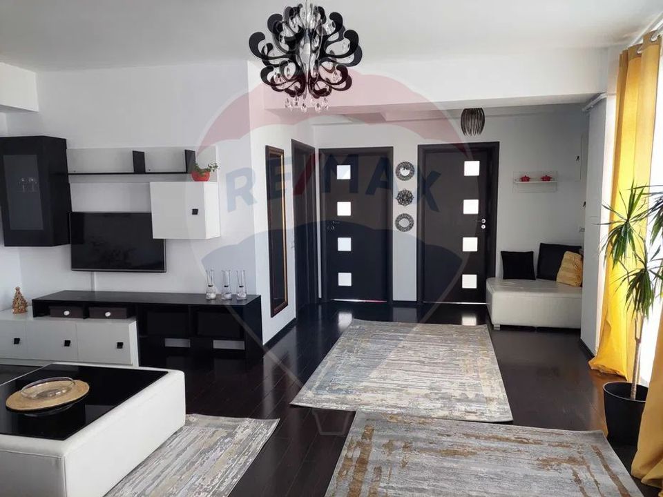 Apartament cu 2 camere de închiriat în zona Damaroaia