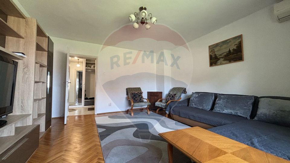 Apartament 2 camere de inchiriat-Faleza Nord in prima linie la mare