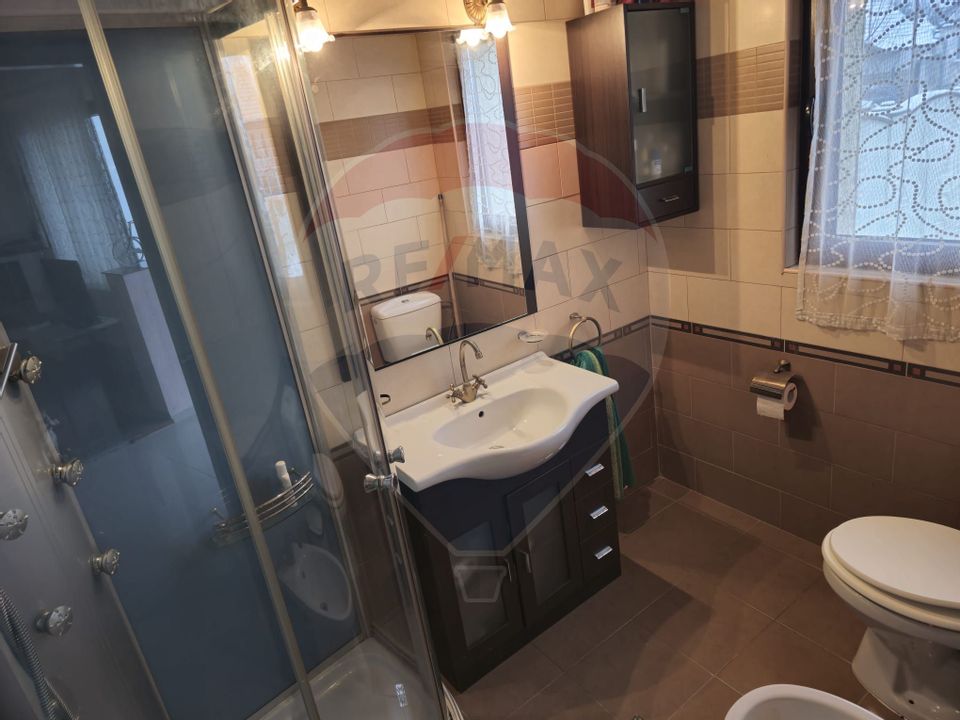 12 room House / Villa for sale, Central area