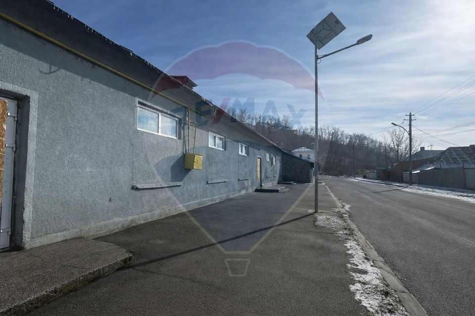 262sq.m Commercial Space for sale, Sud area