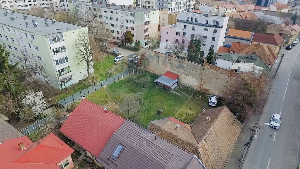 Teren de vanzare in zona Centrala