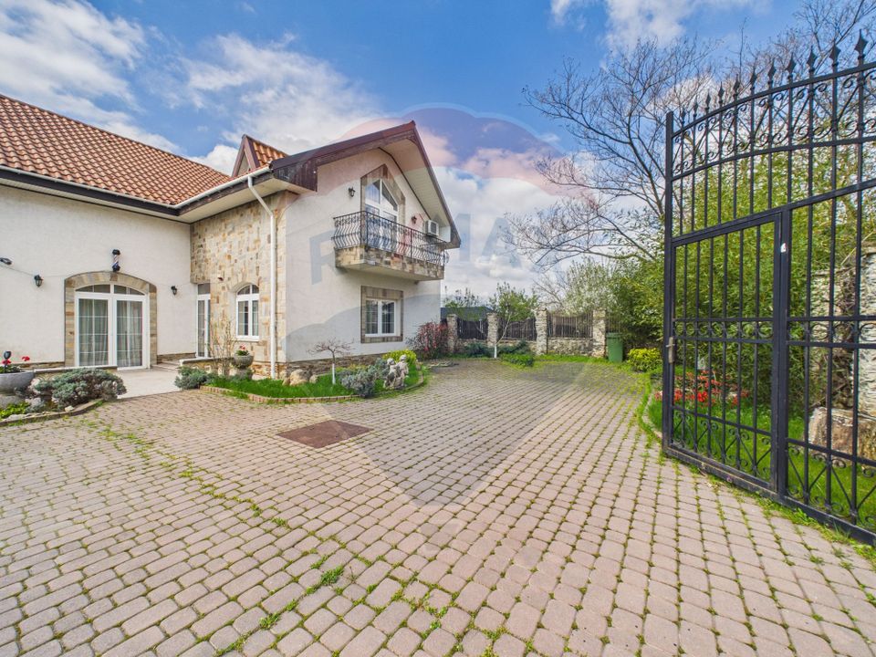 608sq.m Special Property for sale