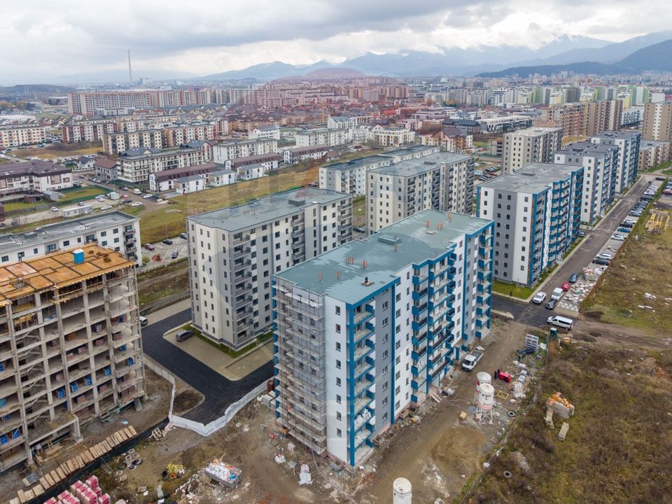 3 room Apartment for sale, Tractorul area