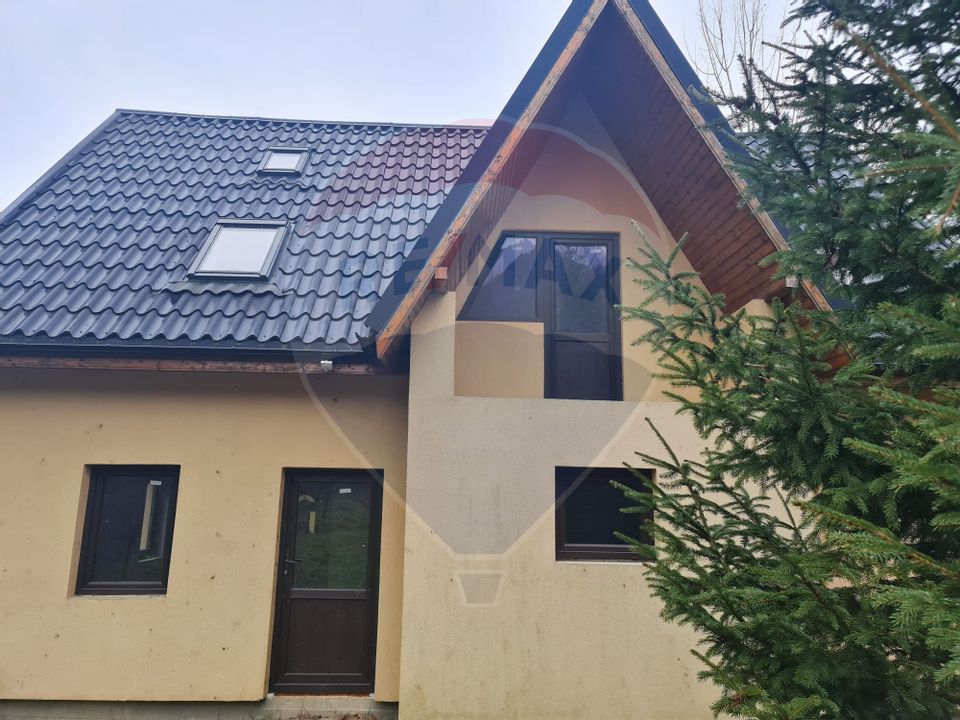 5 room House / Villa for sale