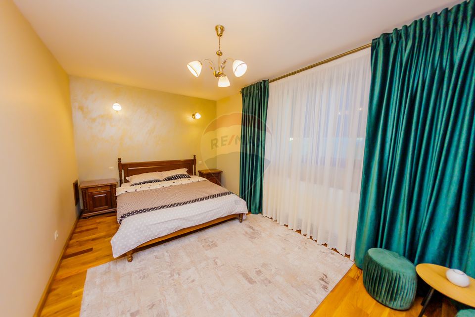 VILA DE VIS CU TEREN GENEROS, DE VANZARE