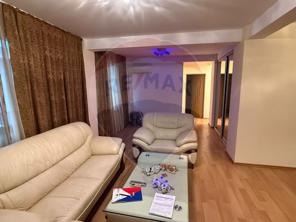 VANZARE Apartament cu 3 camere in zona Voluntari