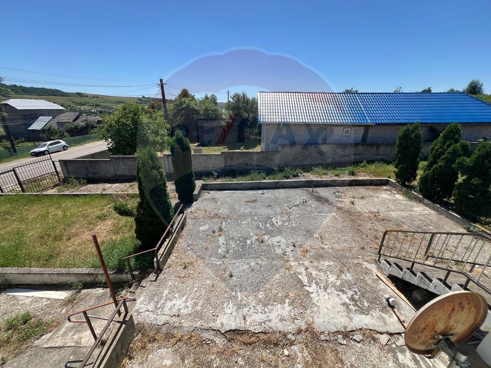 Casă / Vilă cu 5 camere de vânzare