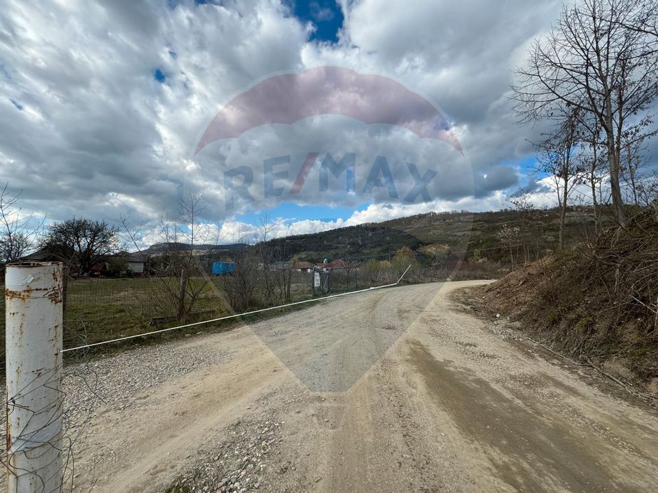 De vanzare Teren Intravilian Ilba langa Soseaua Principala