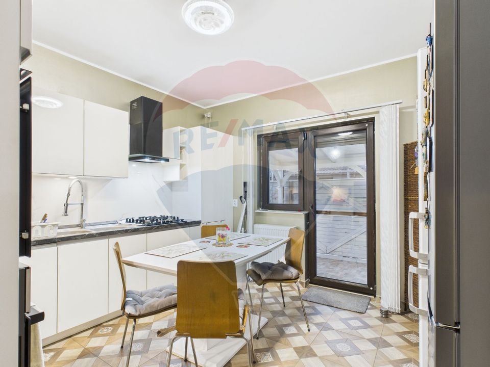 5 room House / Villa for sale, Central area