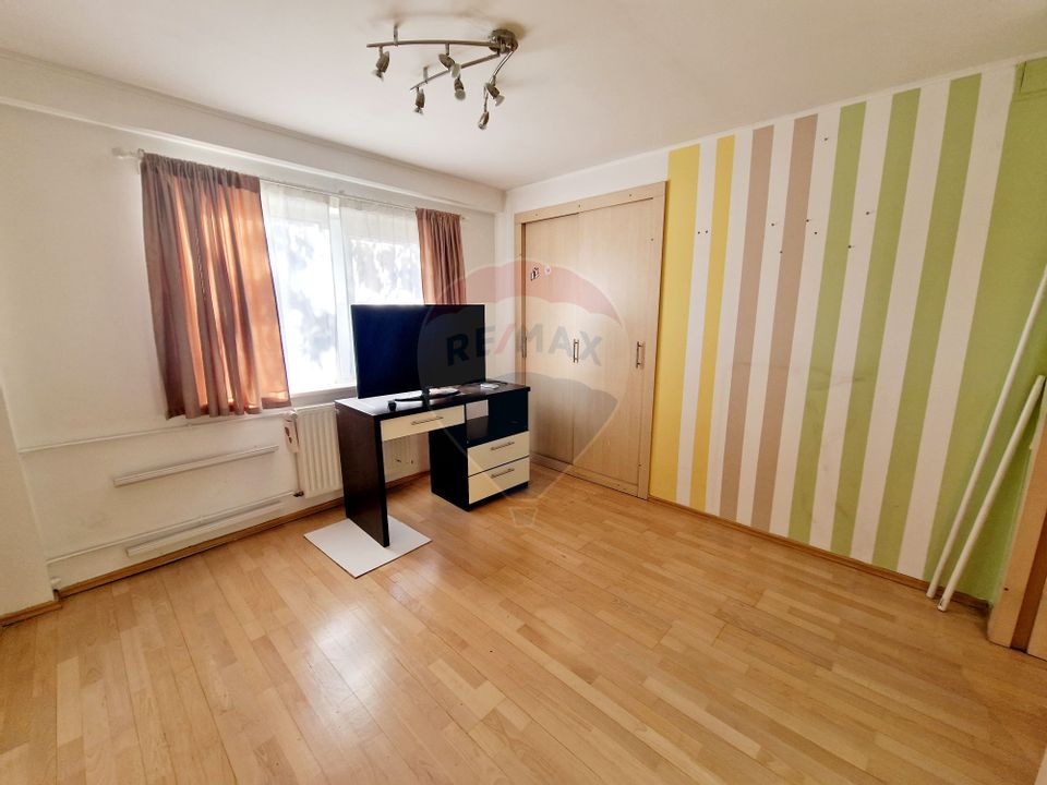 Apartament 4 camere P-ta Alba Iulia/Decebal Centrala Proprie