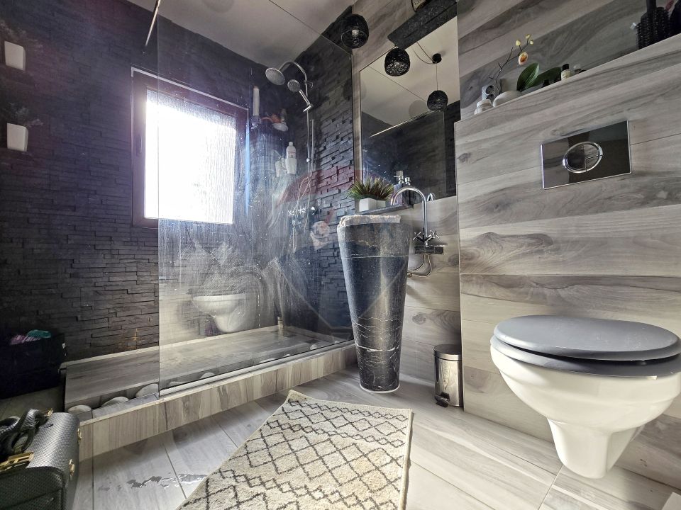 Duplex cu panorama superba, grădină spațioasă, strada Narciselor