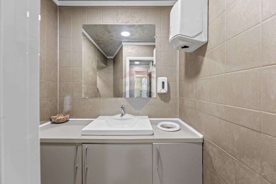 140sq.m Commercial Space for rent, Central area