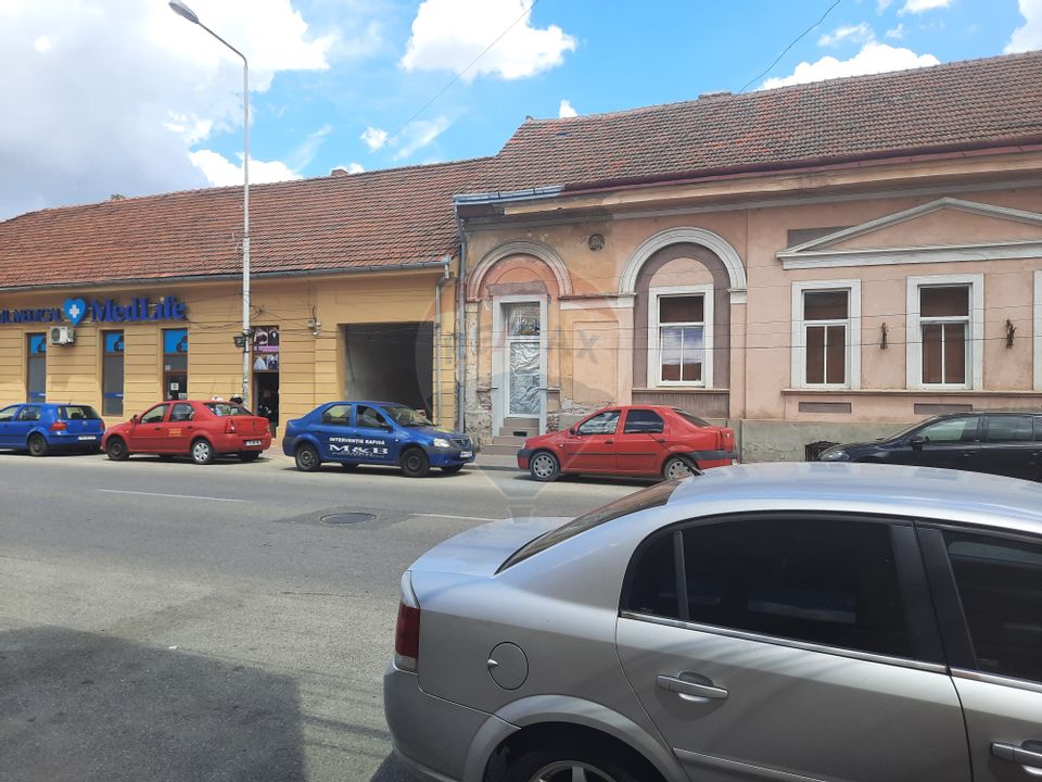79sq.m Commercial Space for rent, Central area
