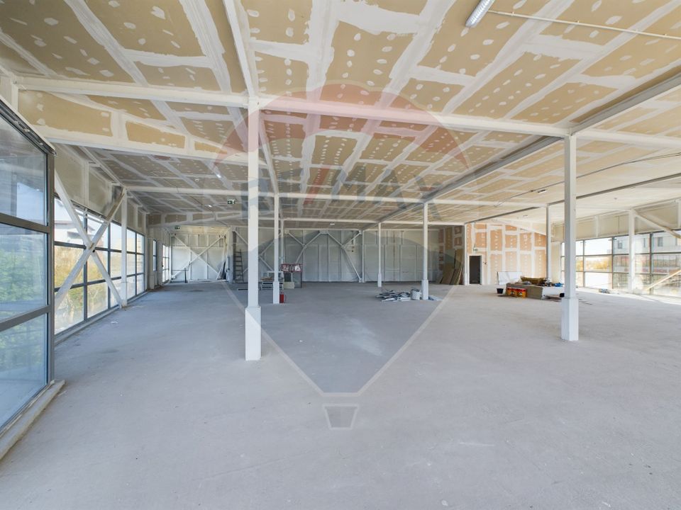 Building of commercial spaces for sale, Colentina-Andronche-Fundeni