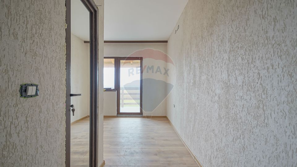 Comision 0%-Cladire versatila 14 camere-Multiple utilizari