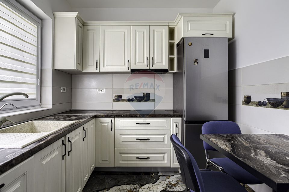 Casă de închiriat în cartierul Athena, zona 6 Vânători