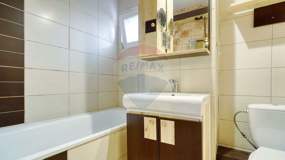 Apartament cu 3 camere, de vânzare, Str. Argintului,  Tractorul