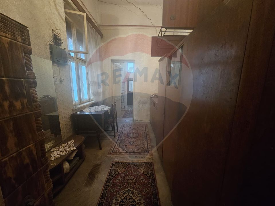 5 room House / Villa for sale, Central area