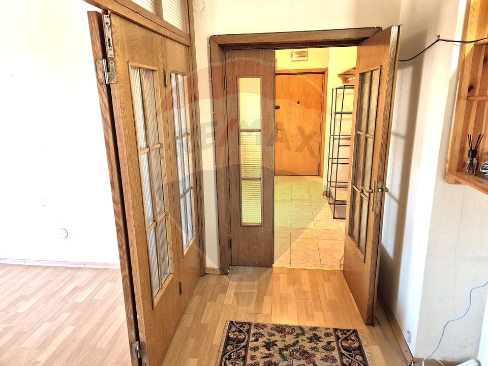 3 room Apartment for sale, 9 Mai area