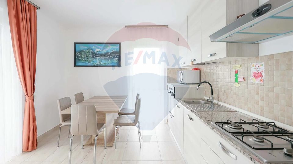 Apartament cu 3 camere in complexul Grand Hill Residence + parcare